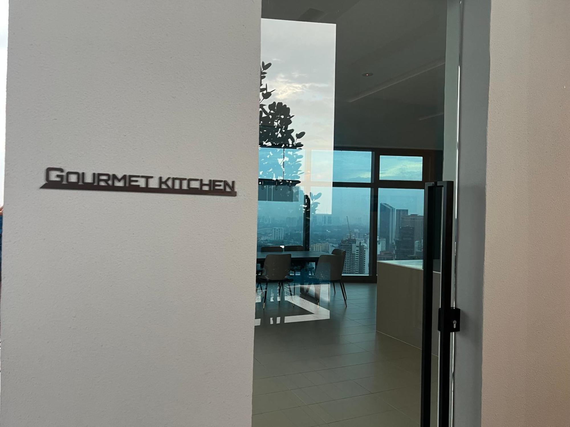 Eaton Residence Klcc Kuala Lumpur Exterior foto